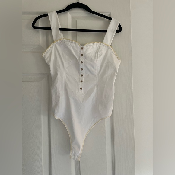 Free People Sweetest Girl Bodysuit Size Small - Picture 2 of 2